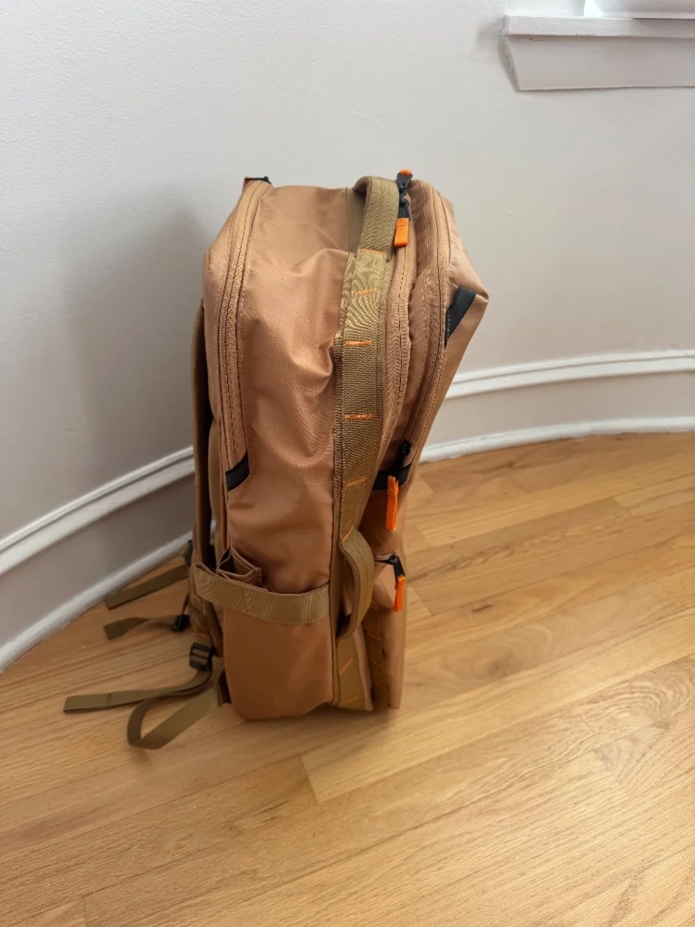 The North Face Base Camp Voyage Travel Pack (35 liters/large) in Almond Butter - Picture 7 of 11